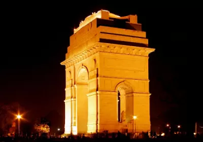 A Sight of a Cosseting City: Delhi Darshan Tour